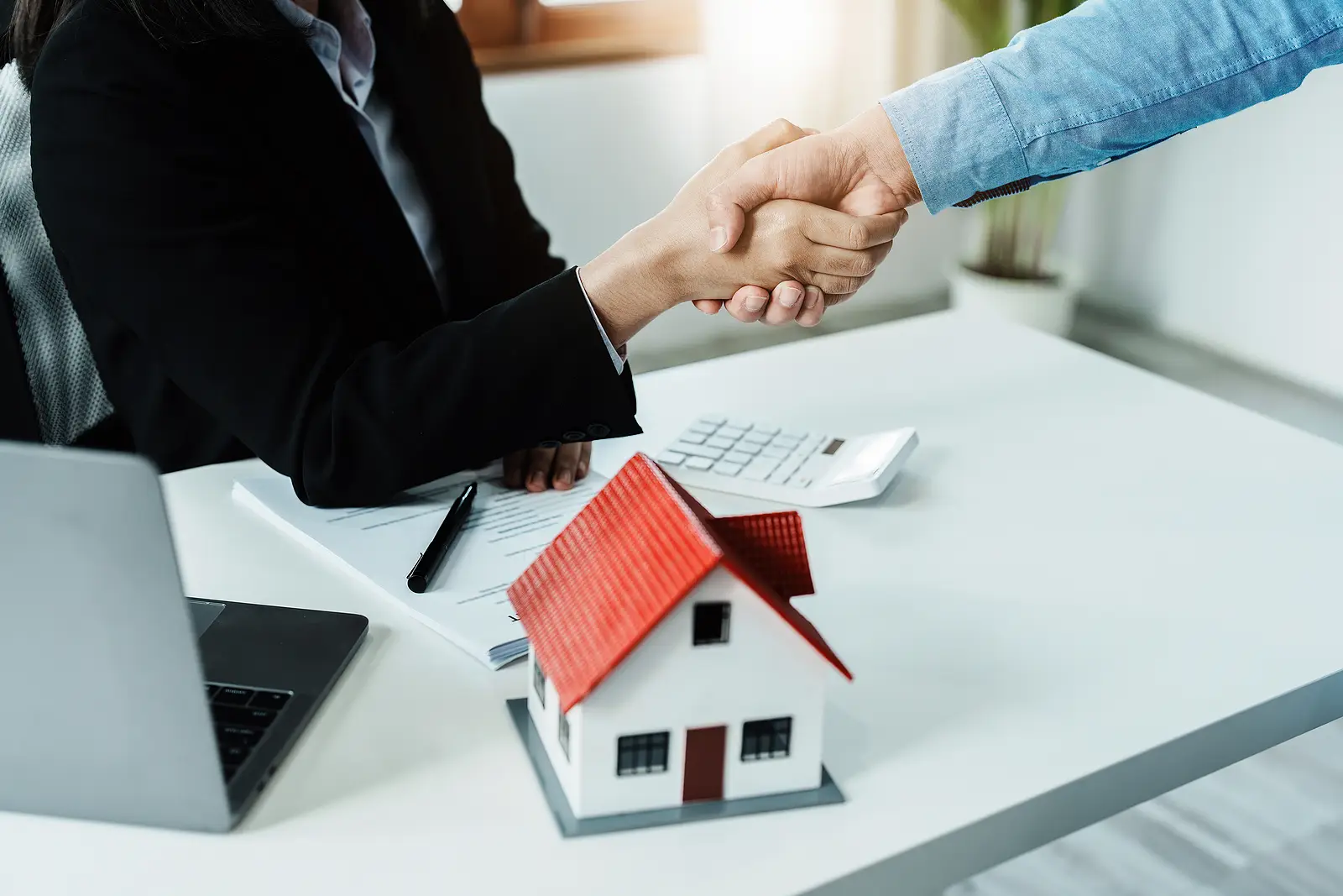 The Real Price of “Low-Complaint” Tenants Showing Up in Huntsville Rentals